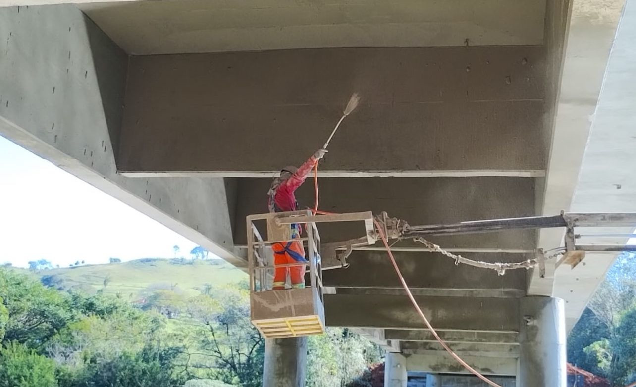 PR-439 Ponte Rio das Cinzas - limpeza por jateamento