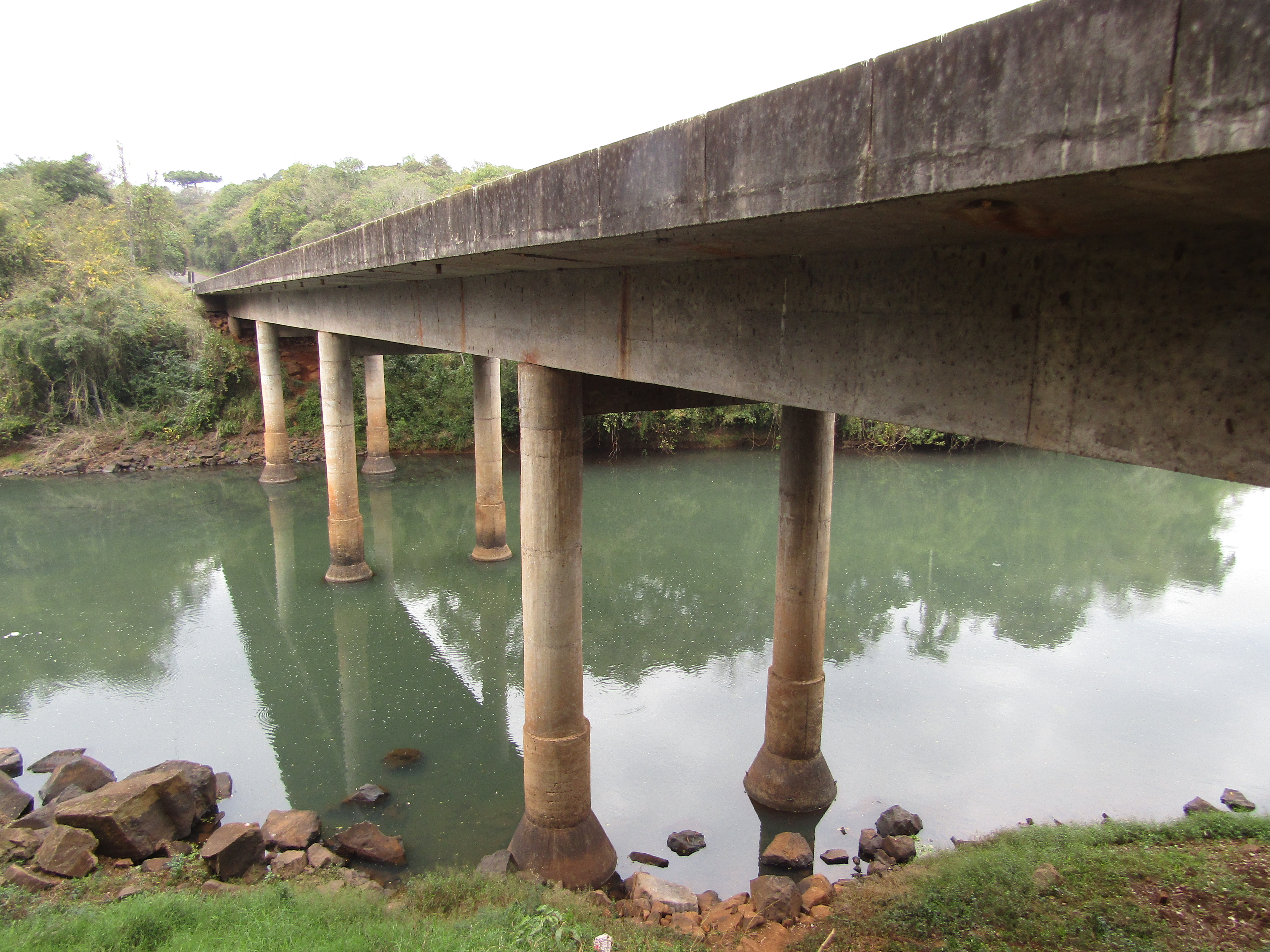 Ponte Rio Santana PR-493 no limite entre Verê e Itapejara d'Oeste