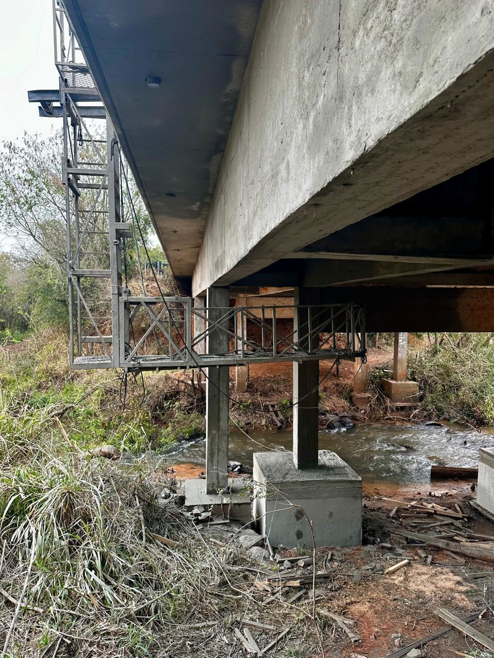 Reforma ponte Rio dos Índios na PR-323 entre Tapejara e Cianorte