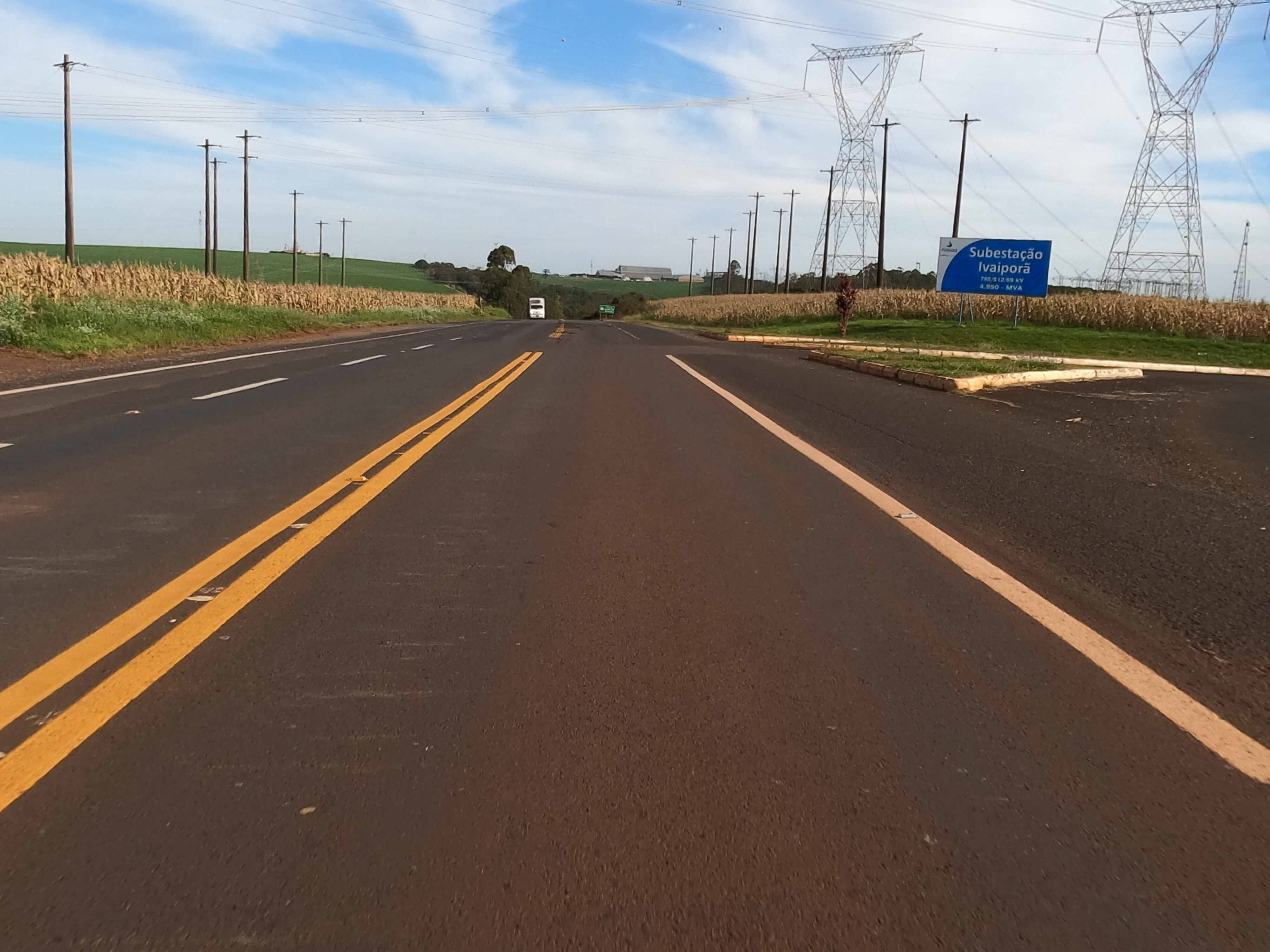 PRC-466 whitetopping - acesso subestação de Furnas