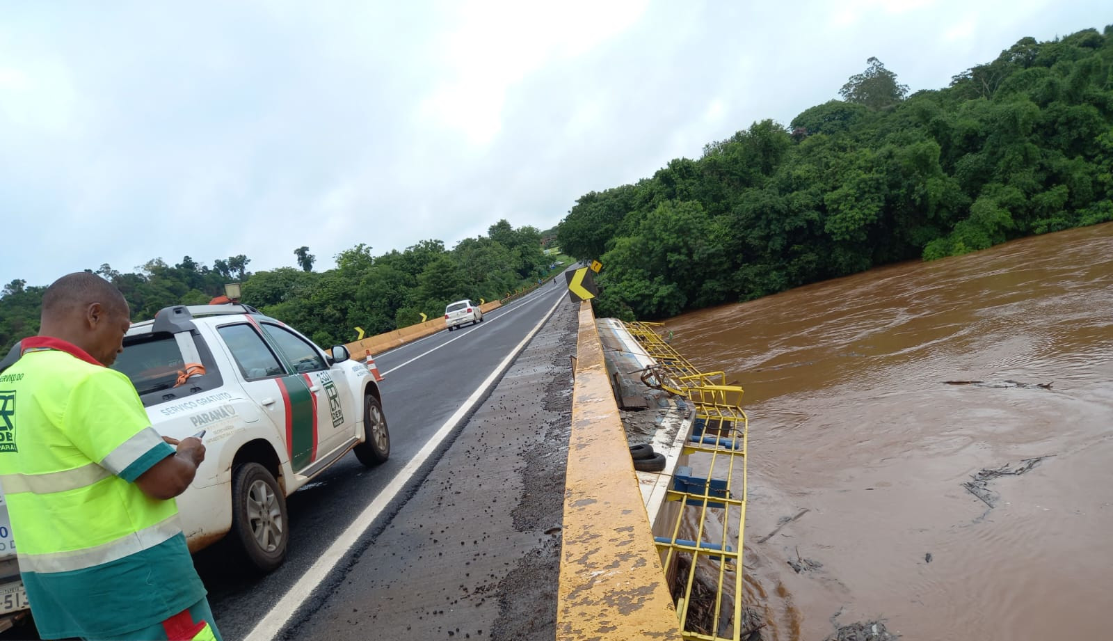 PR-317 ponte entre Engenheiro Beltrão e Floresta