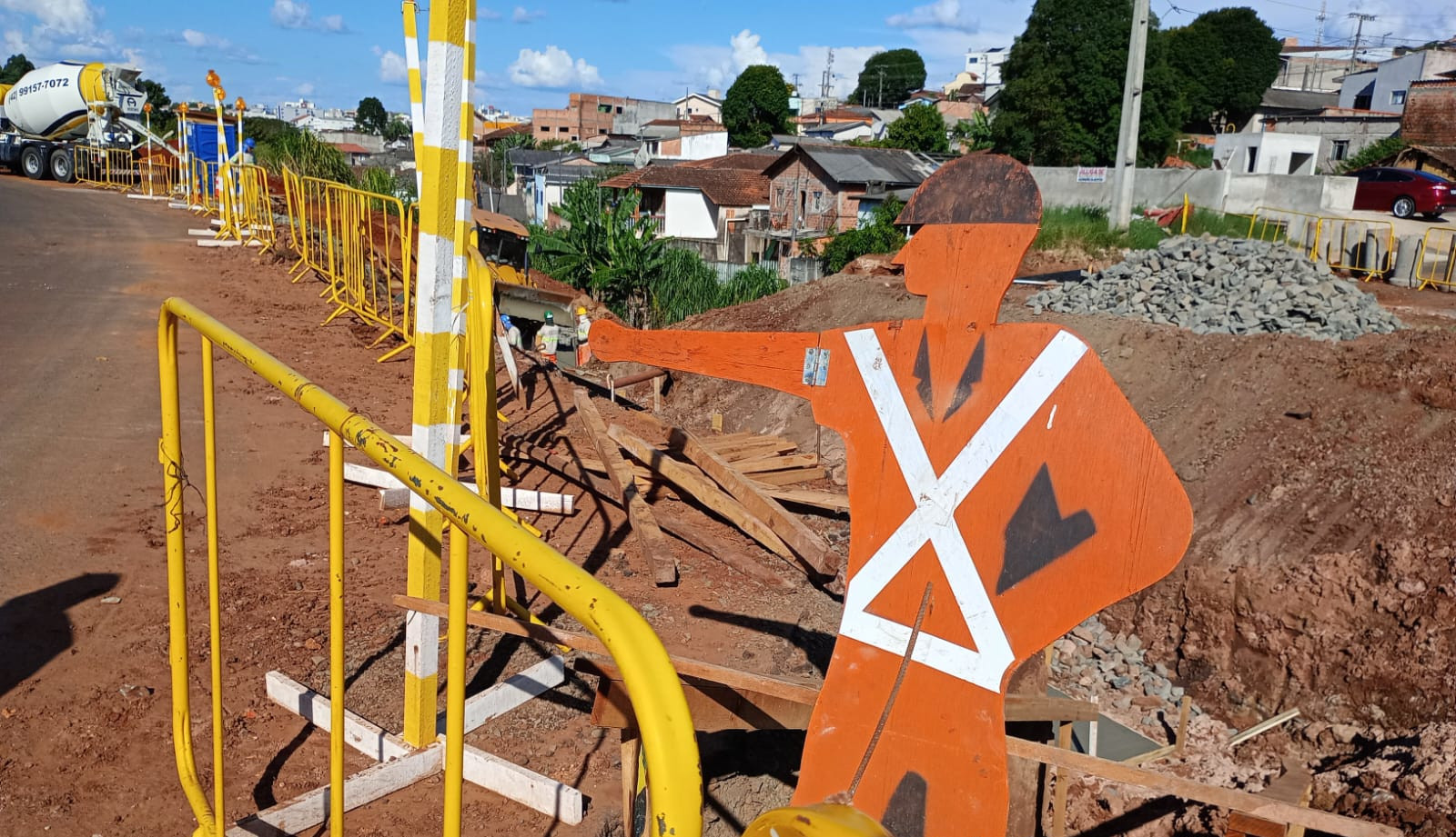 PR-160 obras da nova trincheira em Telêmaco Borba