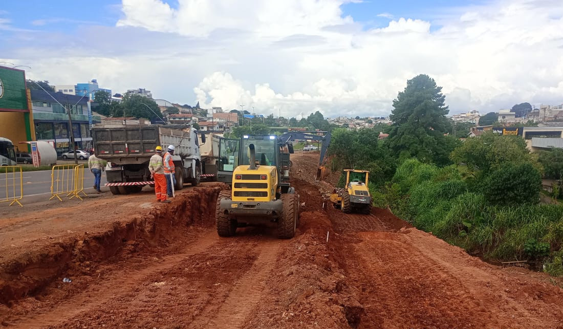PR-160 Telêmaco Borba serviços iniciais da nova trincheira