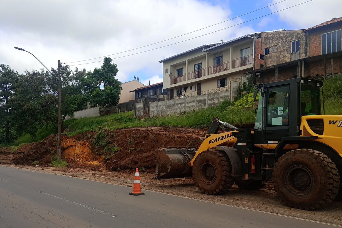 PR-160 Telêmaco Borba serviços iniciais da nova trincheira