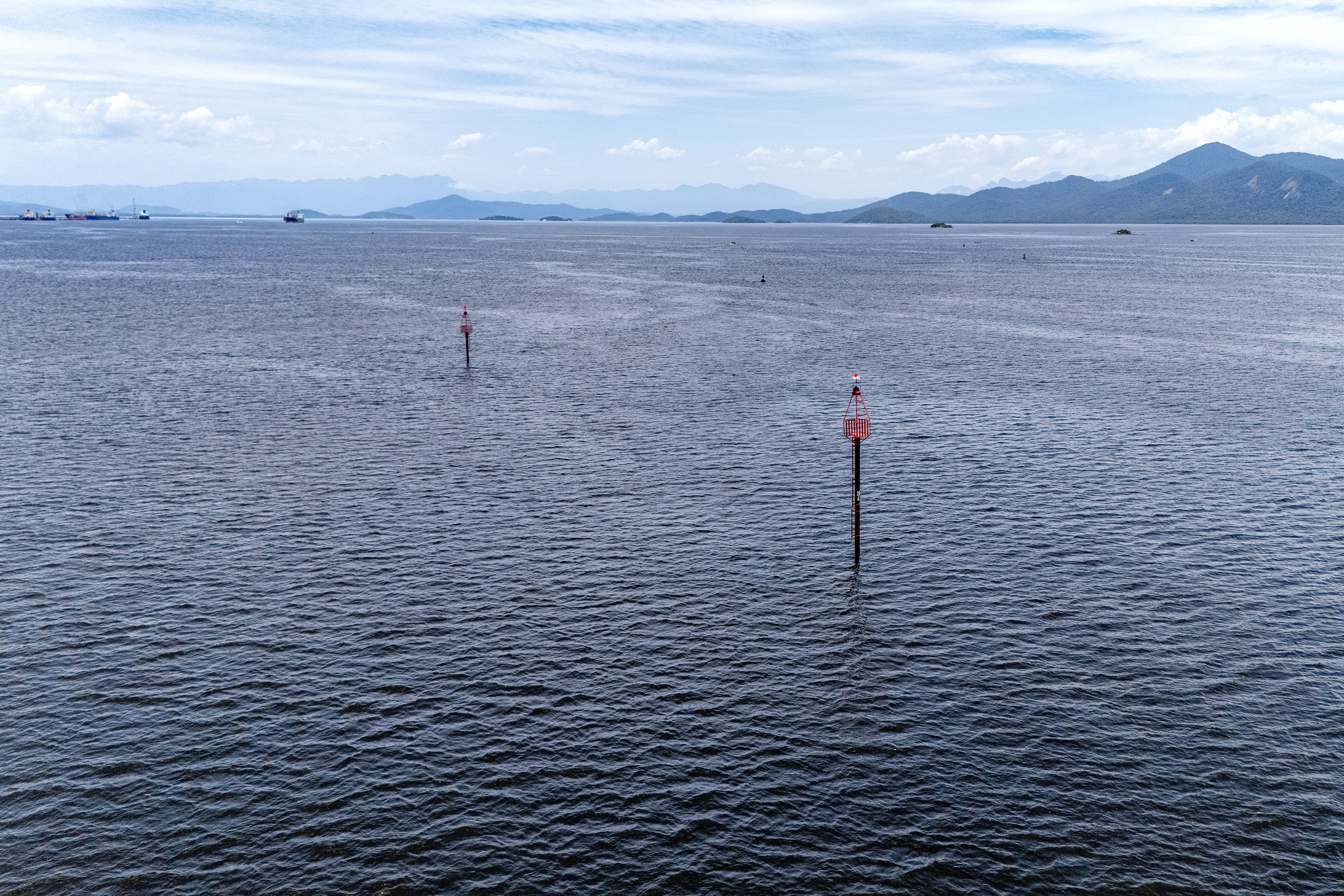 Sinalização náutica no litoral paranaense