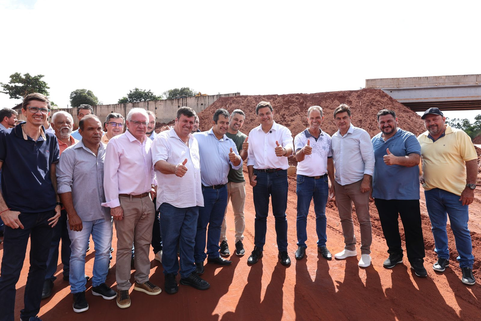 Acessos do viaduto de Iporã na PRC-272