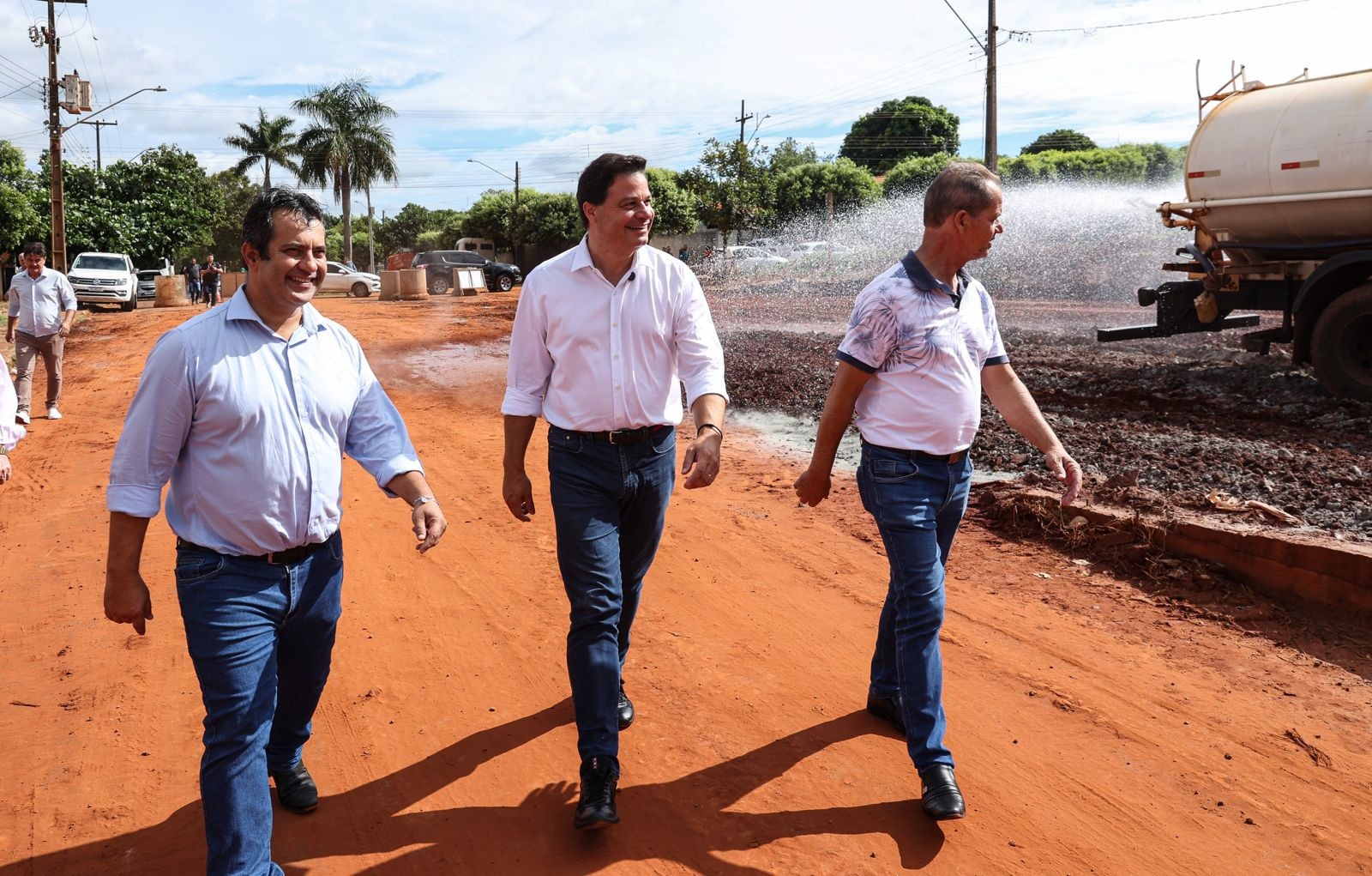 Acessos do viaduto de Iporã na PRC-272