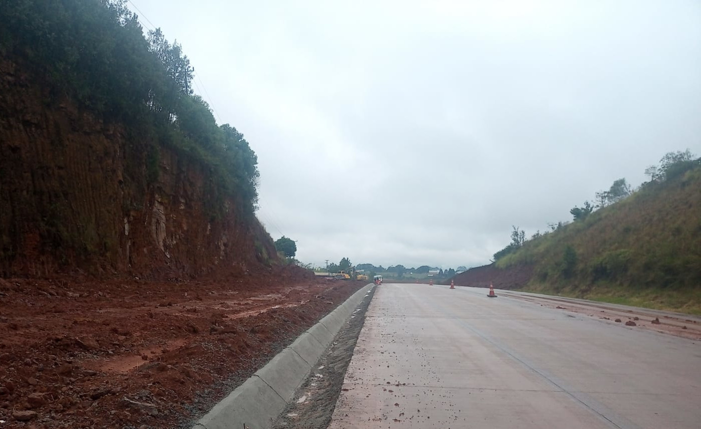 Restauração em concreto da PRC-280 entre Pato Branco e Clevelândia