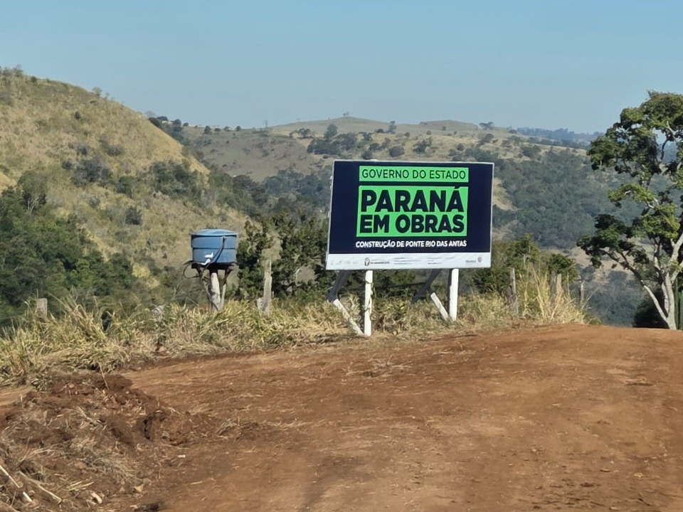 Ponte sobre o Rio das Antas em Grandes Rios - placa