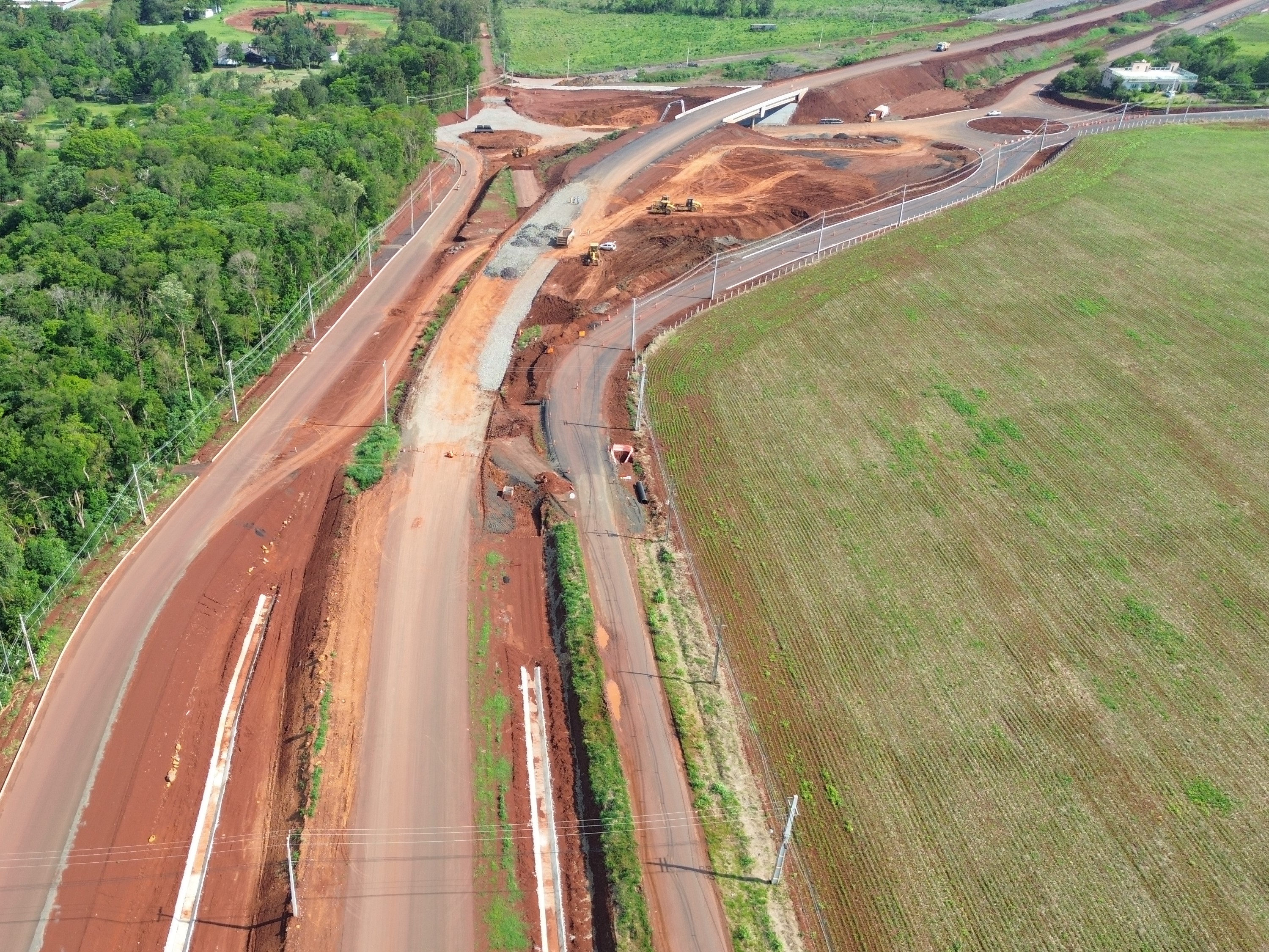 Perimetral Leste de Foz do Iguaçu chega a 83,5%