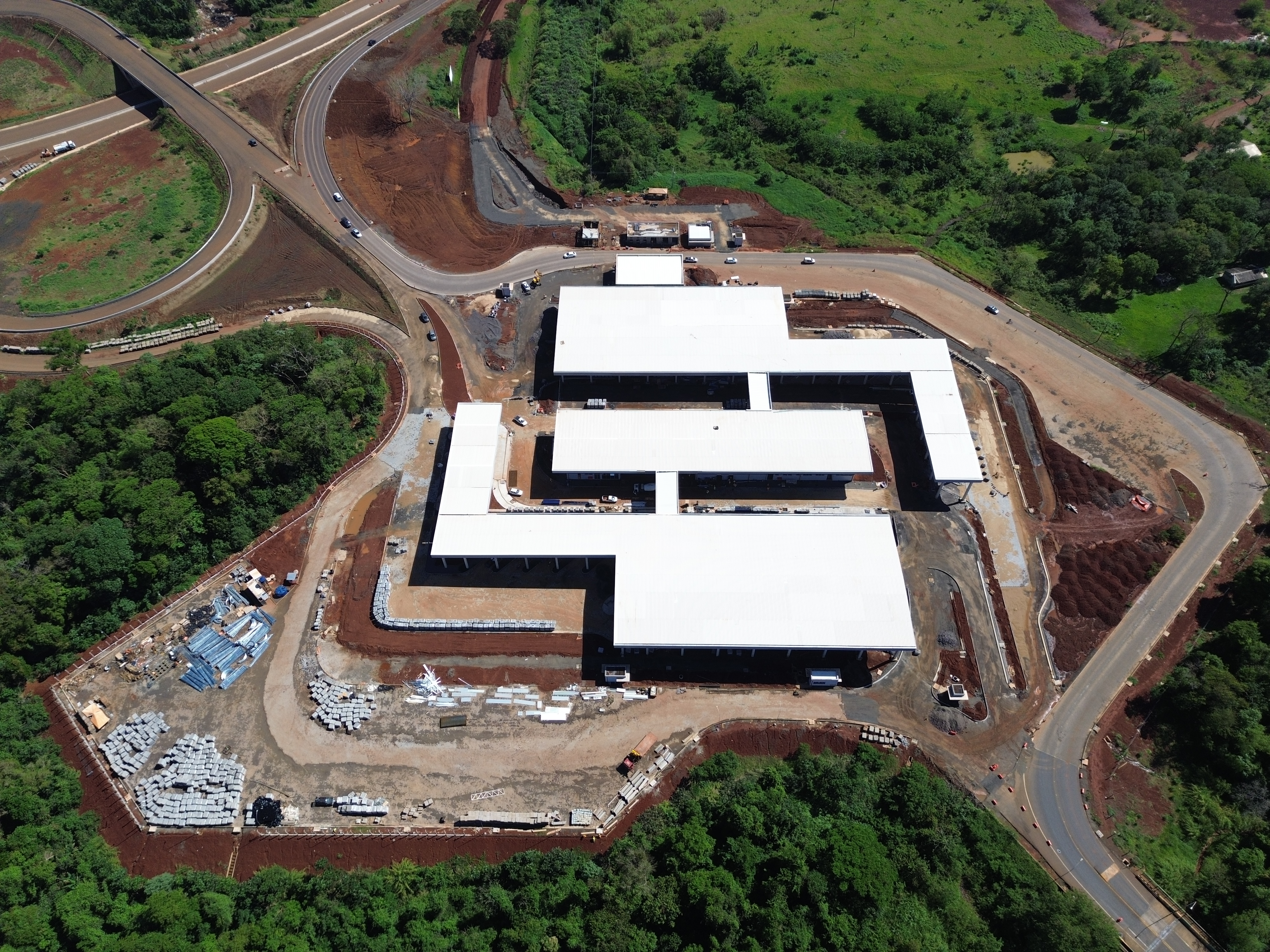 Perimetral Leste de Foz do Iguaçu chega a 83,5%