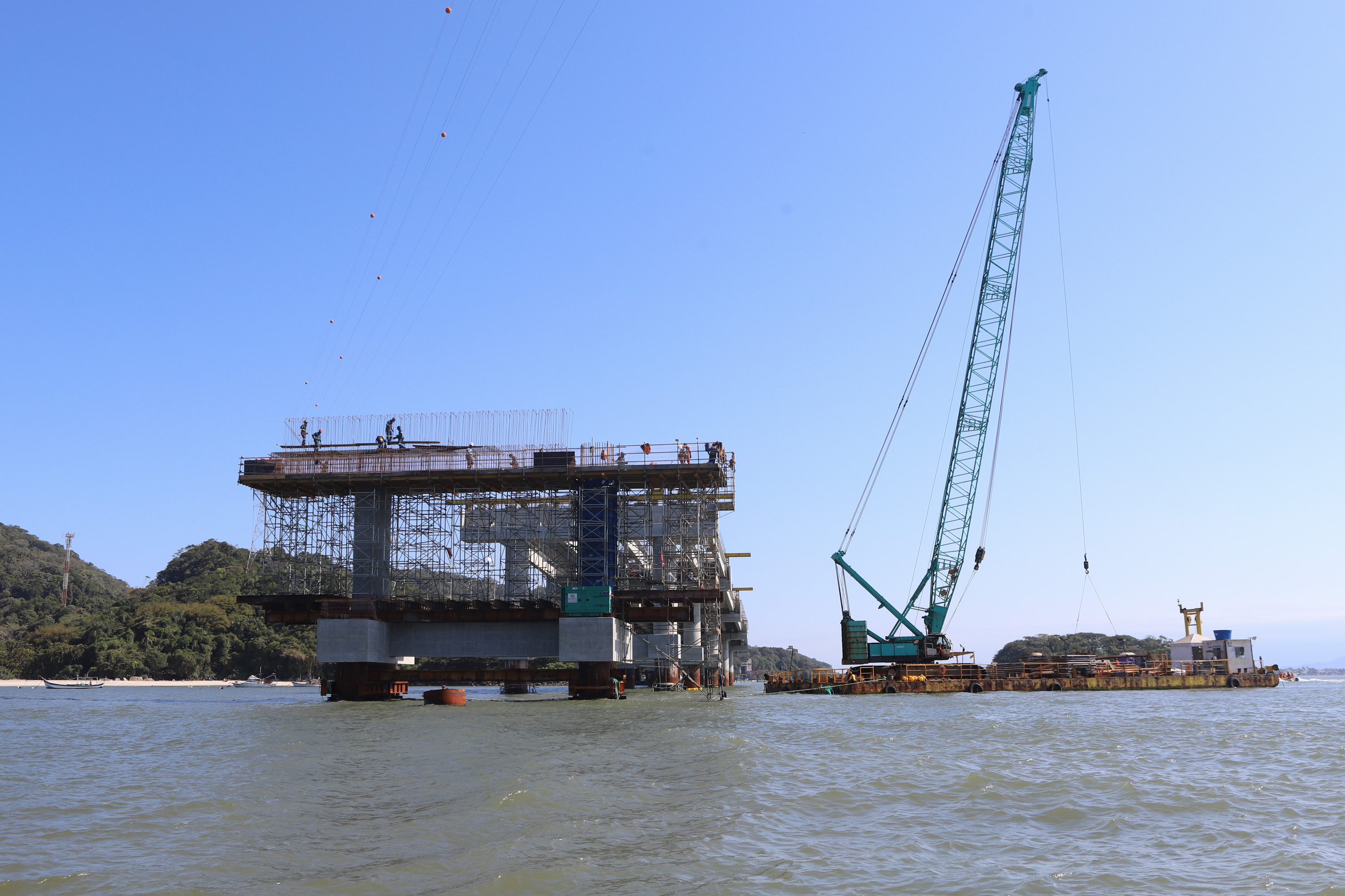 Obras da ponte de Guaratuba e acessos