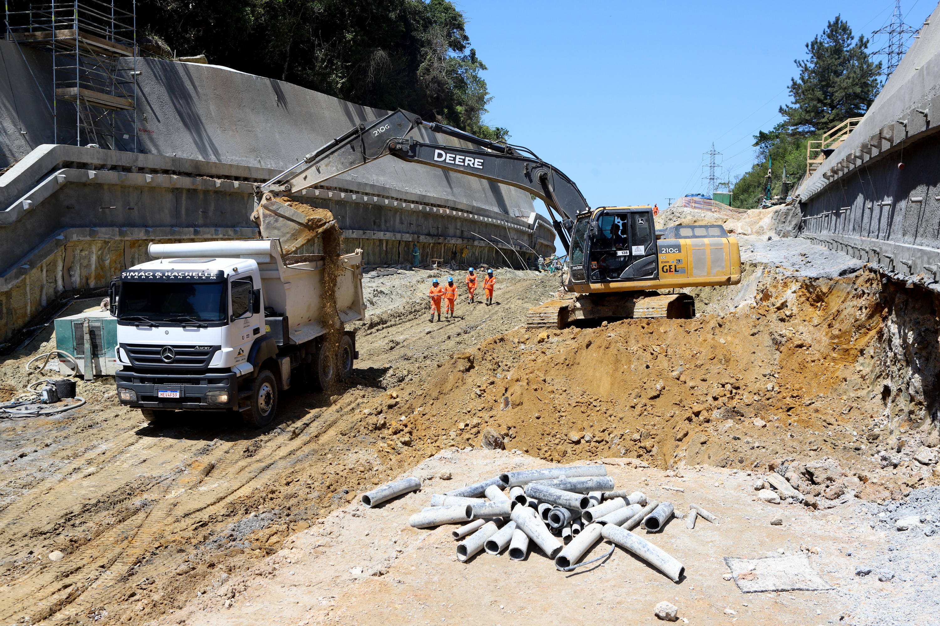 Obras da ponte de Guaratuba e acessos