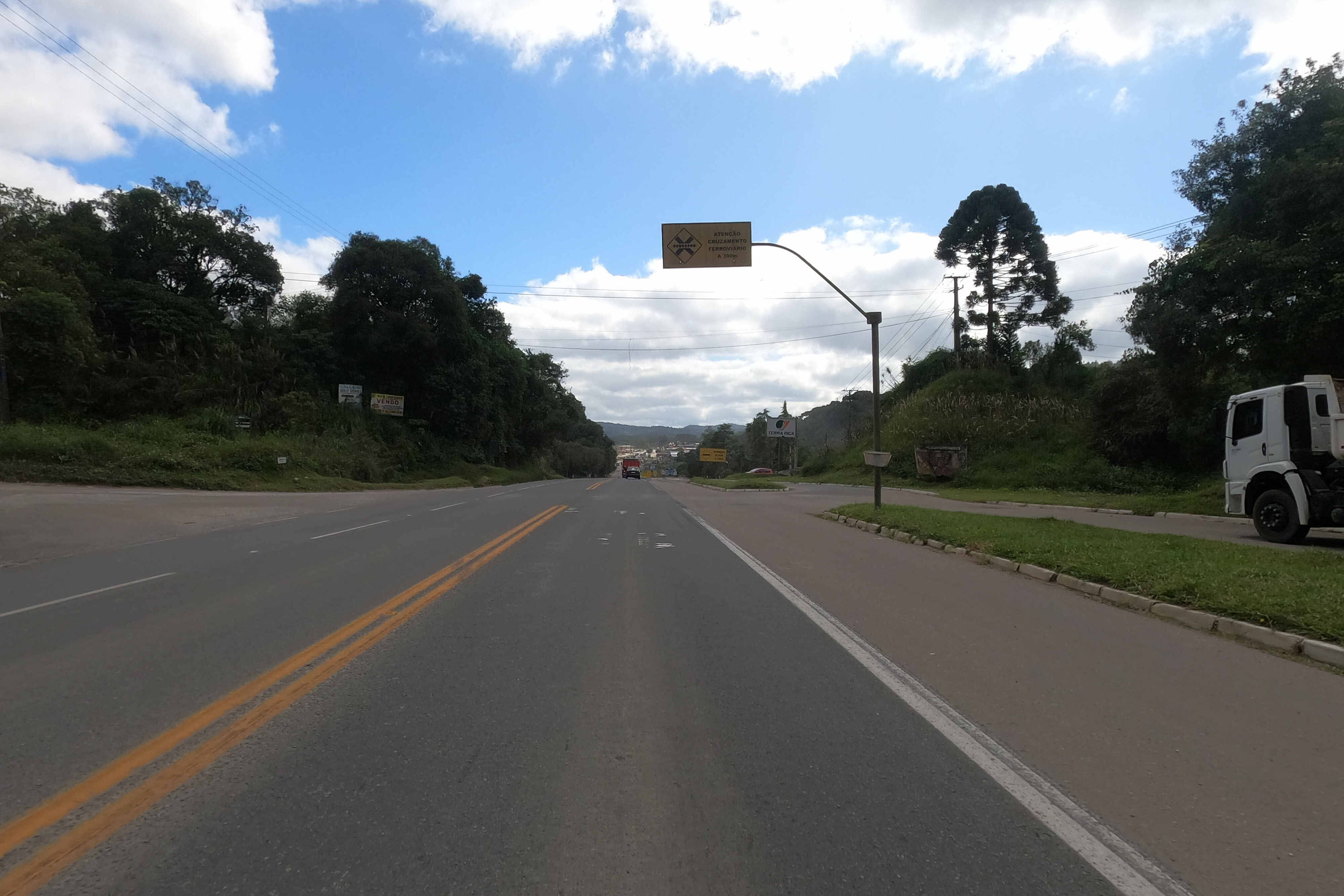 Rodovia dos Minérios em Almirante Tamandaré