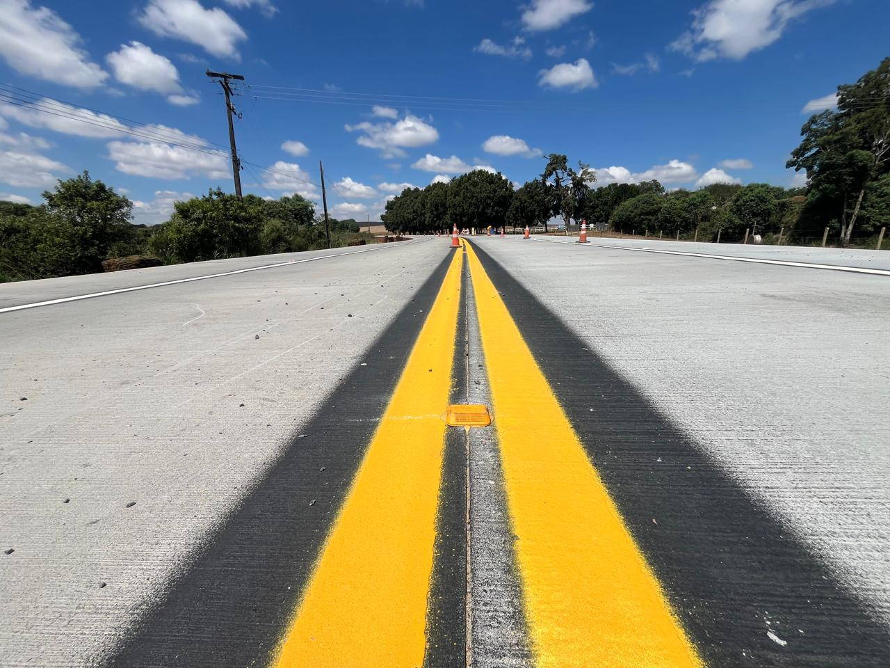 PR-151 whitetopping entre Ponta Grossa e Palmeira chega a 35%