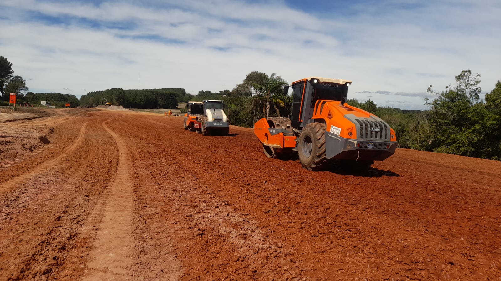 PR-151 entre Ponta Grossa e Palmeira - terraplenagem