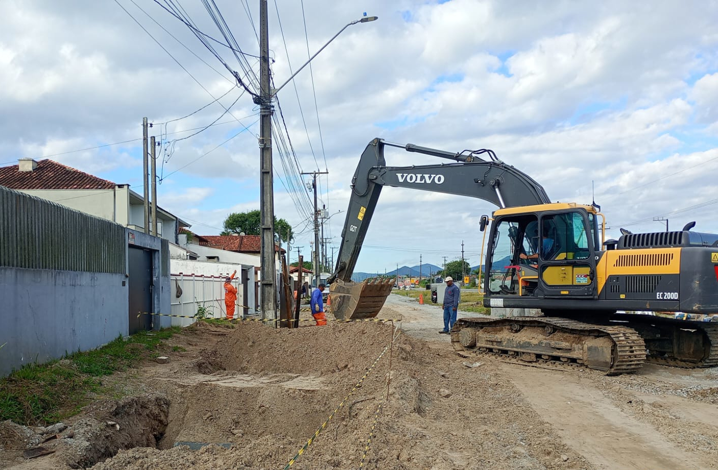 PR-412 duplicação entre Matinhos e Praia de Leste - implantação de drenagem
