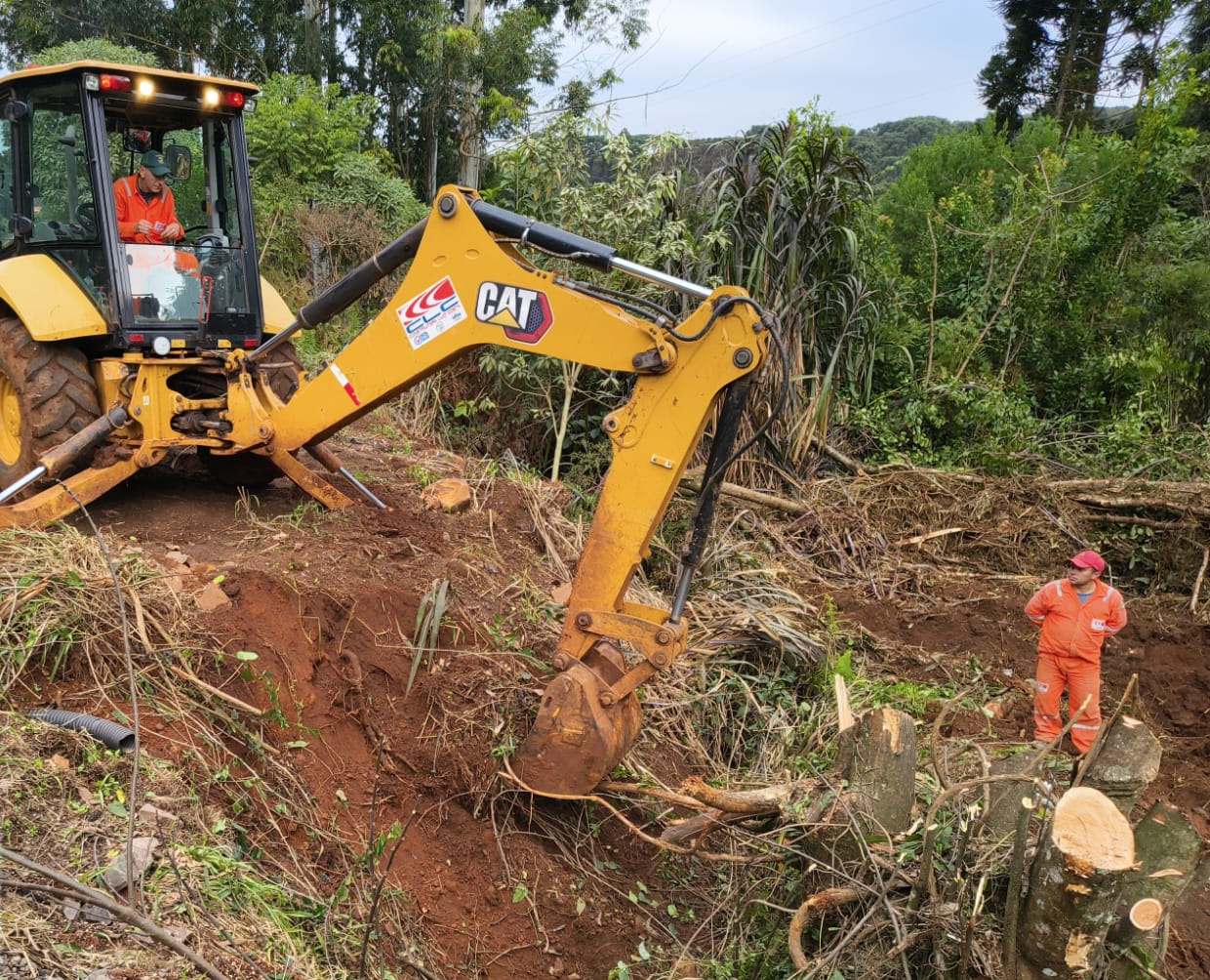 PR-460 e PRC-487 whitetopping Pitanga Nova Tebas - terraplenagem