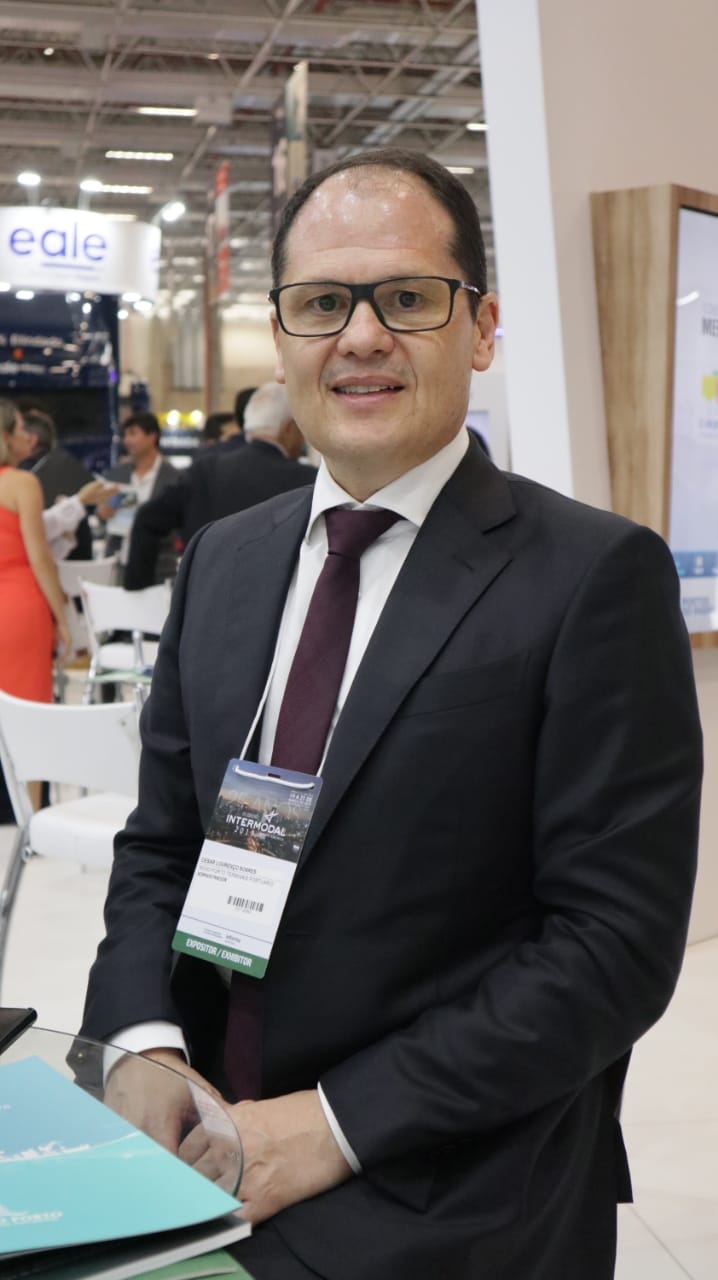 César Soares, do Novo Porto, explica que o projeto de novos negócios considera a discussão e a sinergia com toda comunidade portuária. “O projeto está na fase da emissão da licença de instalação e em três anos devem começar as atividades do empreendimento”.Foto: Claudio Neves/APPA