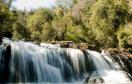 Imagem de uma cachoeira