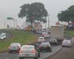 Rodovia BR-369 com congestionamento, em Cambé