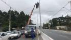 Obra inclui 39 novos conjuntos de postes de 15 metros de altura, substituição de postes danificados e instalação de novos equipamentos em trecho de mais de 14 quilômetros. Na foto, serviços executados em março.