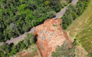 PR-182 em Salgado Filho, após deslizamento