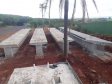 Colunas e vigas da nova passarela de Bandeirantes
