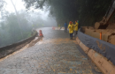 Estrada da Graciosa, limpeza e reparos sendo concluídos
