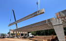 Lançamento de vigas em viadudo da BR-469