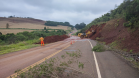 PR-239 em Pitanga, danos de grande porte no talude da rodovia