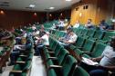 Leilão de sucatas realizado no auditório do DER/PR