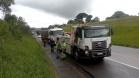 Guinchos do DER/PR atuando na BR-277 entre Curitiba e Guarapuava