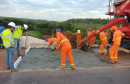 Obra de manutenção da ponte sobre o Rio Xambrê, na PR-490, em Iporã