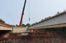 BR-469 lançamento de vigas da nova ponte sobre o Rio Tamanduá