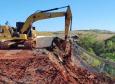 Viaduto da PR-445 passando por remoção de material