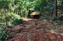 Obra de recuperação de aterro da PR-160 em Curiúva