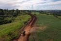 Obra de pavimentação da estrada entre Ramilândia e Santa Helena