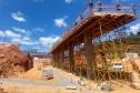 Obras do novo viaduto na duplicação da Rodovia dos Minérios