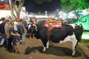 Em visita à 45ª edição da Expo Umuarama na noite desta sexta-feira (15), o governador Carlos Massa Ratinho Junior anunciou um pacote de R$ 54,7 milhões em investimentos na PR-323. Foram assinadas três licitações de obras e projetos de duplicação e ampliação da capacidade de tráfego da rodovia, que é um importante corredor da malha estadual e proporciona ligação com países do Mercosul. -  Umuarama, 15/03/2019  -  foto: José Fernando Ogura/ANPr