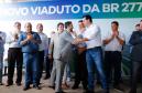 O governador Carlos Massa Ratinho Junior inaugurou nesta quinta-feira (10) o viaduto Nelson Buffara, na entrada de Paranaguá, onde a BR-277 se divide entre as avenidas Ayrton Senna e Bento Rocha. A obra é fundamental para melhorar o trânsito pesado da região e agilizar a movimentação de cargas em direção ao Porto de Paranaguá.