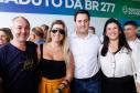 O governador Carlos Massa Ratinho Junior inaugurou nesta quinta-feira (10) o viaduto Nelson Buffara, na entrada de Paranaguá, onde a BR-277 se divide entre as avenidas Ayrton Senna e Bento Rocha. A obra é fundamental para melhorar o trânsito pesado da região e agilizar a movimentação de cargas em direção ao Porto de Paranaguá.