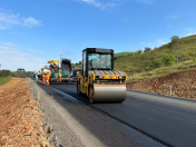 Pavimentação da PR-239 entre Pitanga e Mato Rico