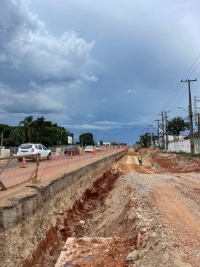 Obra do novo viaduto da BR-376 em São José dos Pinhais