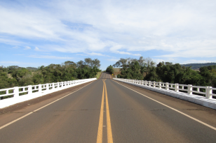 Ponte Rio Chopim PR-281 no limite entre Dois Vizinhos e São Jorge d'Oeste