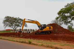 Serviços iniciais do Viaduto da PUC em Londrina 