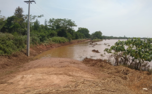 PR-578 em Santa Esmeralda, atingida pela cheia do Rio Ivaí