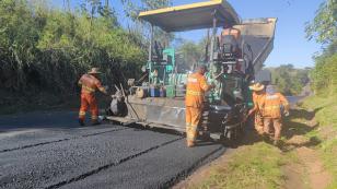 PR-218: conservação de pista entre Paranavaí e Amaporã altera o tráfego de veículos