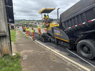 DER/PR tem serviços em andamento em rodovia de Pinhalão