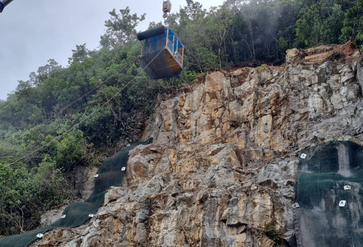 BR-277, km 41: instalação tela metálica